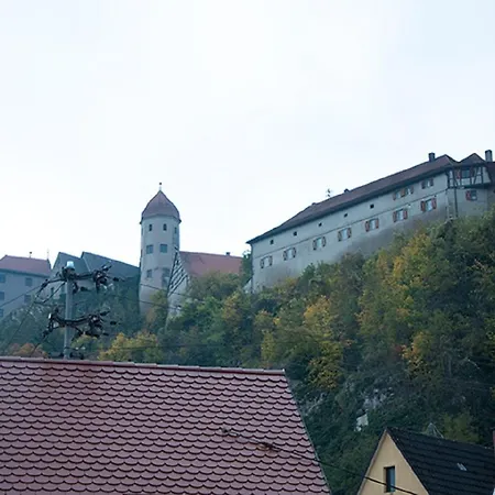 Zum Goldenen Lamm 호텔 *